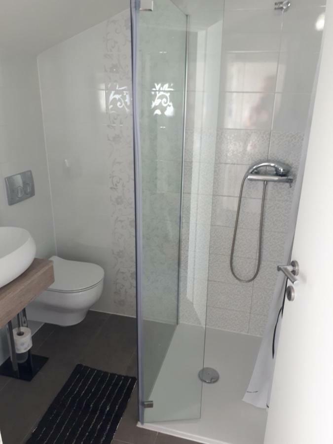 Apartmani Lidija Lopar Ngoại thất bức ảnh